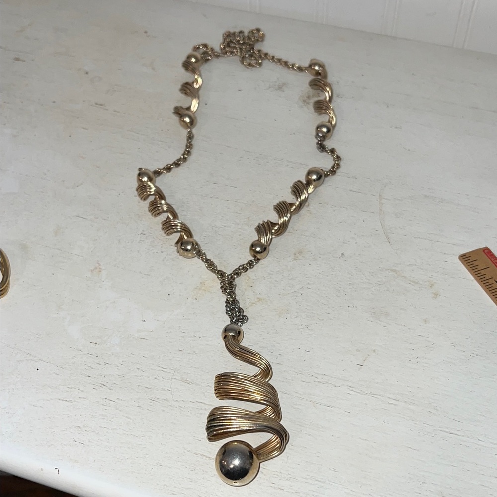 Vintage Napier Spiral chunky gold plated long necklace 40”